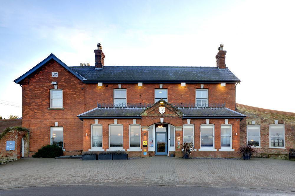 Titchwell Manor Hotel Buitenkant foto