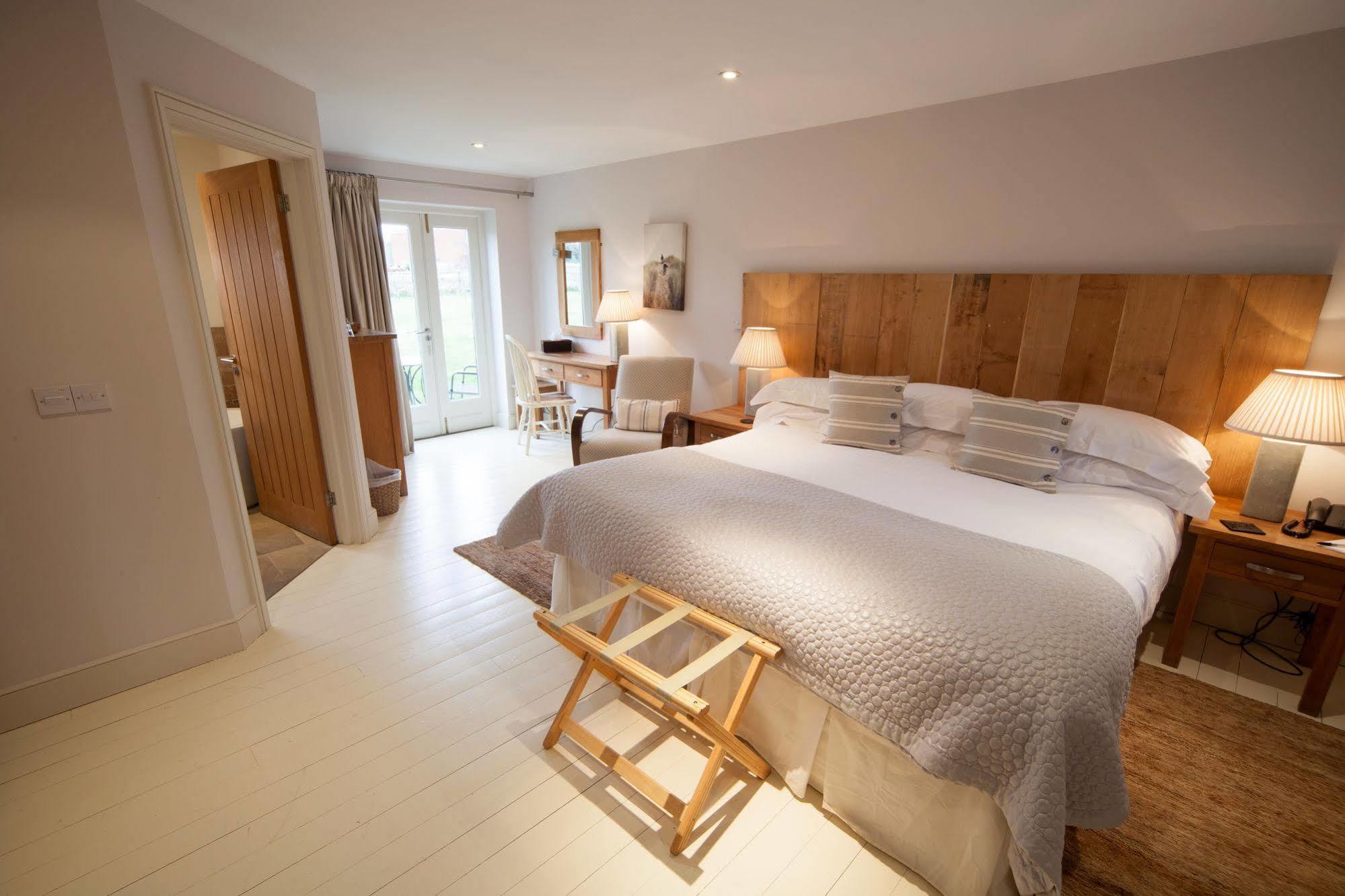 Titchwell Manor Hotel Buitenkant foto